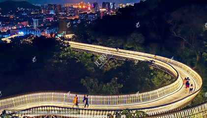 福州梅峰山地福道夜景